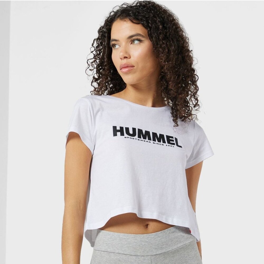 Hummel Legacy Cropped T-Shirt